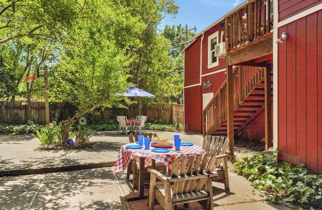 Cozy Riverfront Cabin - Beach Access & Wood Stove