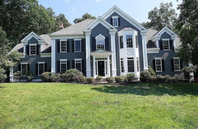 Cozy Romantic Single Family Home - 5 mins from a State Park