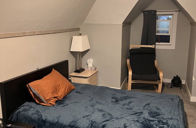 Cozy Room - Winnipeg Central