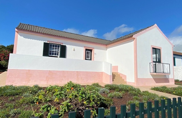 Rustikales Haus mit herrlichem Meer- und Bergblick. Ideal für Naturliebhaber