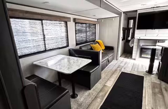 Cozy 2-bedroom RV in enchanting Temple with WiFi, AC