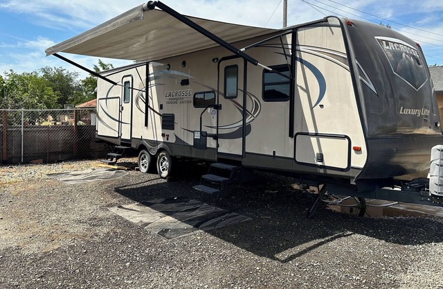 Cozy RV in the country