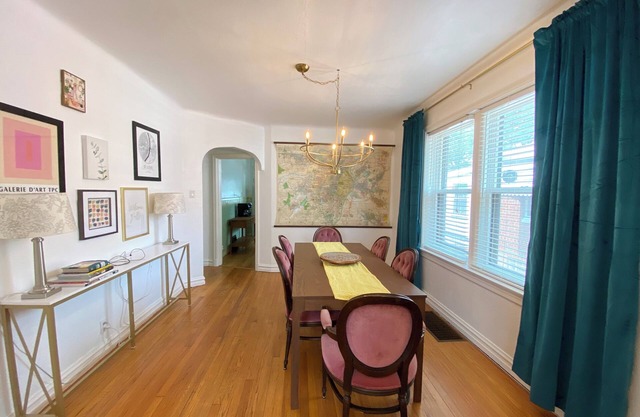 Cozy Saint Louis Cottage near Major Landmarks