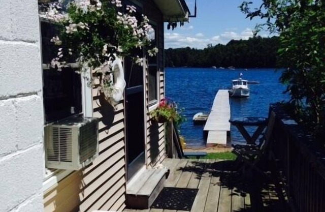 Gemütliches, ganzjährig geöffnetes Haus am Seeufer mit herrlicher Aussicht!