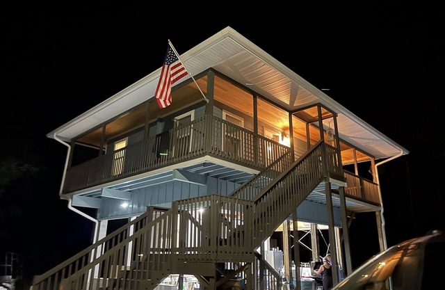 Cozy secluded beach cottage in Keaton Beach