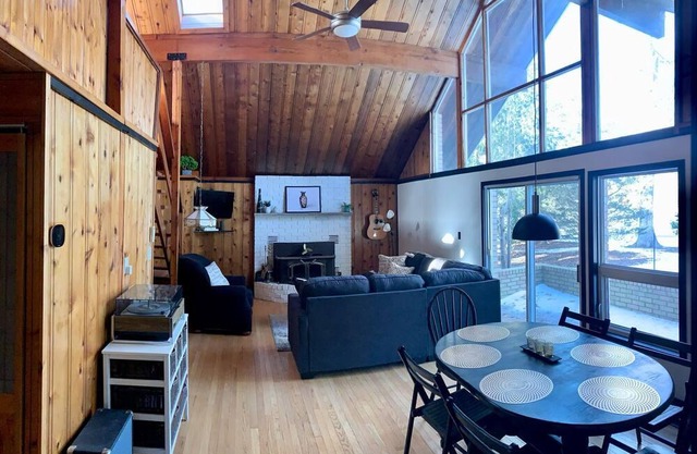 Cozy secluded cottage near the Pinery