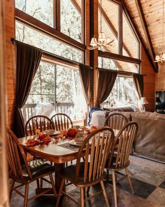 Cozy Sequoia Forest Cabin near Lake Isabella