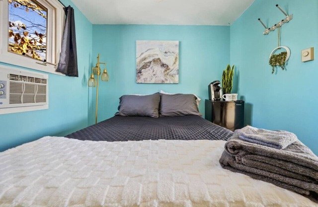 Cozy Single Bed Room w Pool & Parking