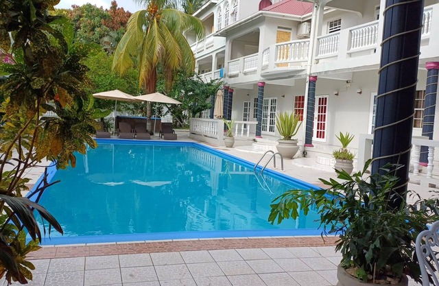 Cozy Single & Double Room Suites