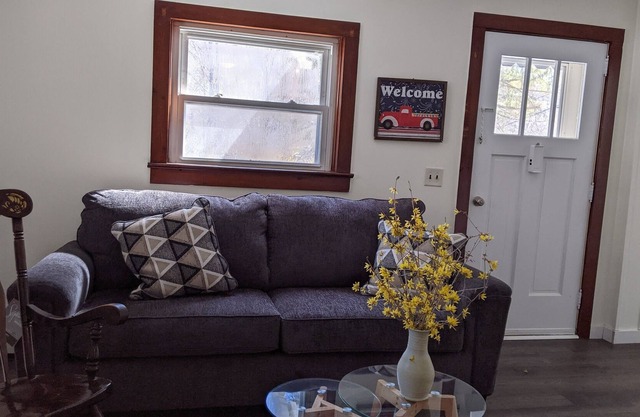 Cozy Ski Apartment 1 mile from Belleayre Mountain.