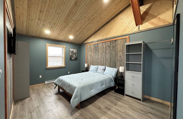 Cozy, Spacious, Ocean view cabin, Ocean View Cabin 3A