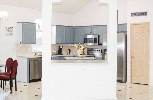 Cozy & Spacious 3Bds, 2 Full Baths Heart of Garland & Firewheel Malll