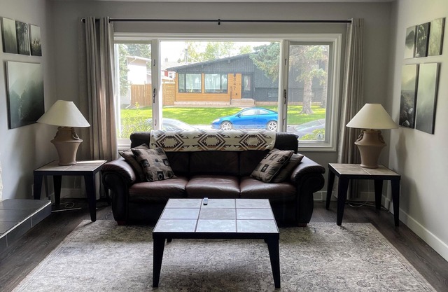 Cozy, spacious and comfortable family friendly home!