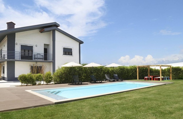 Gemütliches, geräumiges und voll ausgestattetes Haus mit Pool in Strandnähe