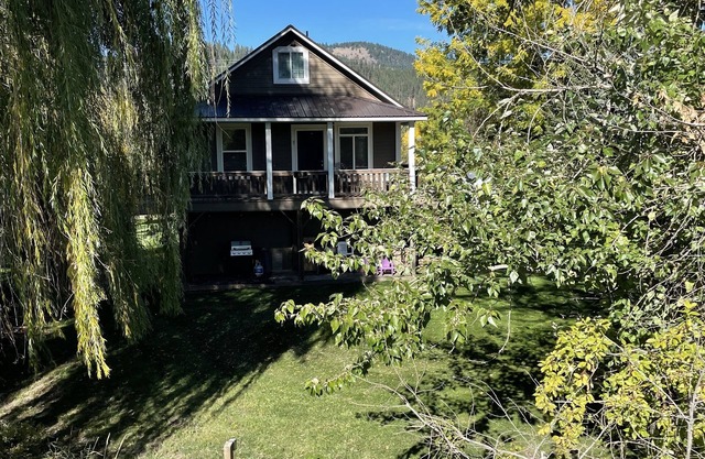 Cozy St. Maries House with Private Dock on St. Joe River!