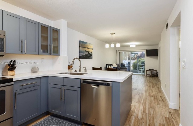 Cozy-Steps from Pool-1st Floor, Key Largo Condo