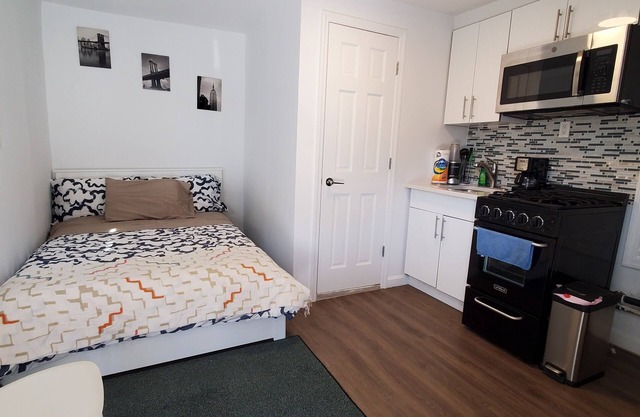 Cozy studio apt 30mins from Times square!!! in fabulous Queens