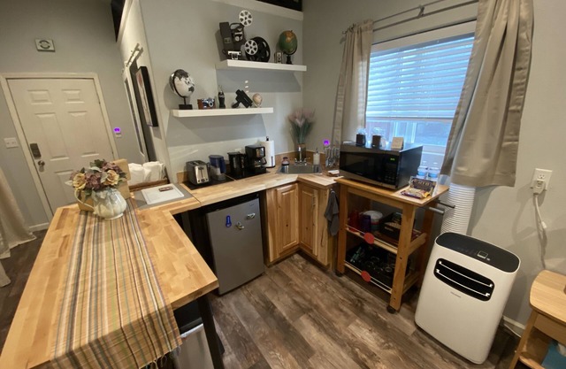 Cozy studio central to Black Hills amenities