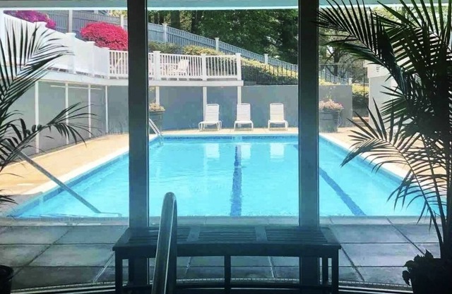 Cozy studio condo w/Resort Style amenities near casinos