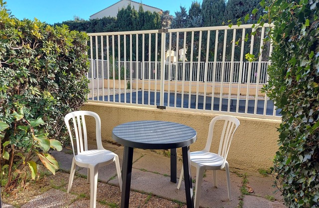 Studio Kabine für 4 Pers, WLAN, Pool, Terrasse, Parkplatz – 500m Strand, Argelès-sur-Mer