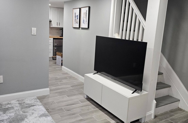 Cozy studio in charming Rahway with AC and WiFi