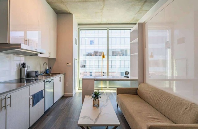 Cozy Studio+Murphy Bed+Pool+Gym+Downtown PHX