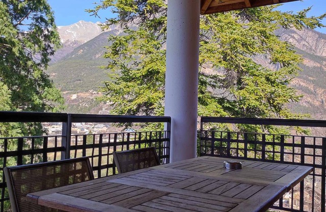 Gemütliches Studio mit Pool, Sauna, Parkplatz und Haustieren erlaubt in Jausiers
