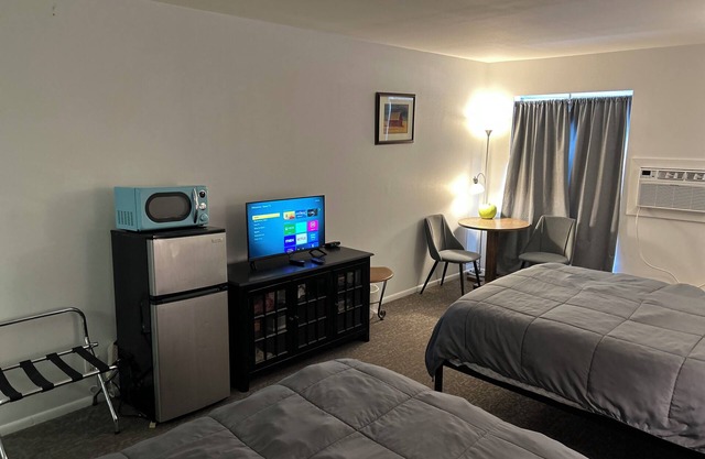 Cozy studio with Smart TV and WiFi in Fillmore.