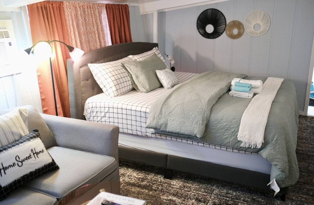 Cozy & Stylish N' Heart of Tupelo, 6 mins. from NMMC Hospital
