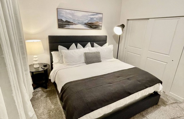 Cozy Suite Centrally Located 10 minutes from Salt Lake City