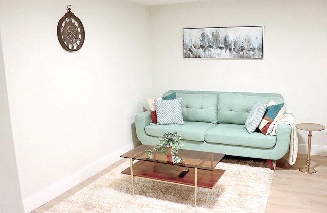 Cozy Suite in Brand New 2024 Home