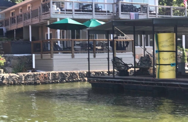 Cozy sunrise suite at waters edge