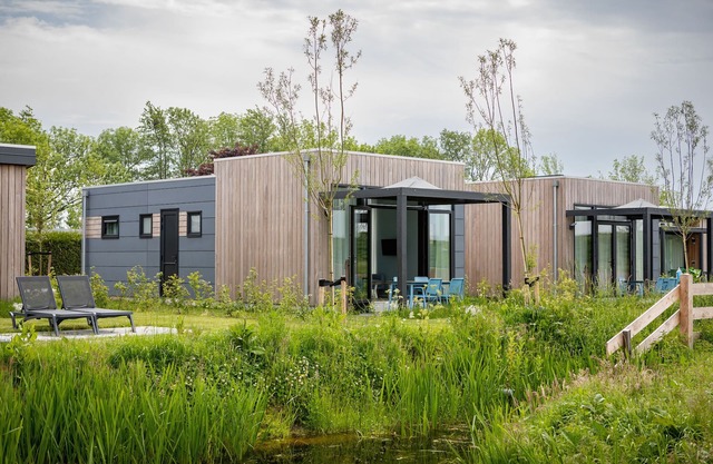 Gemütliche Lodge mit Mikrowelle, Nähe Markermeer