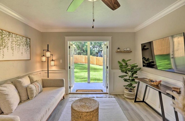 Cozy Tallahassee Apartment with Spacious Yard!