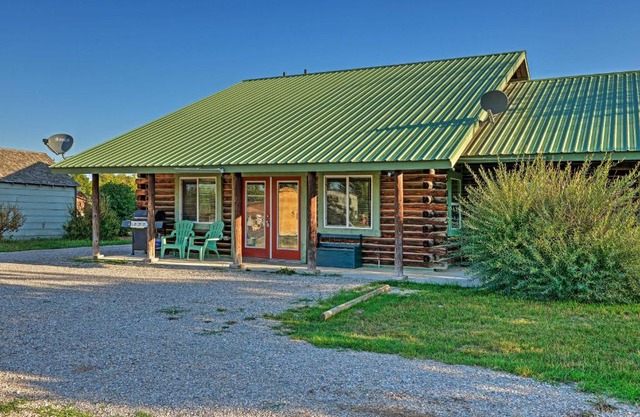 Cozy Teton Valley Escape Pet Friendly with a Fee!