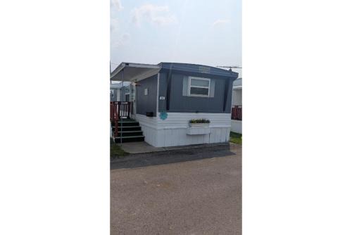 Cozy Tiny House - 25mins From Downtown Detroit