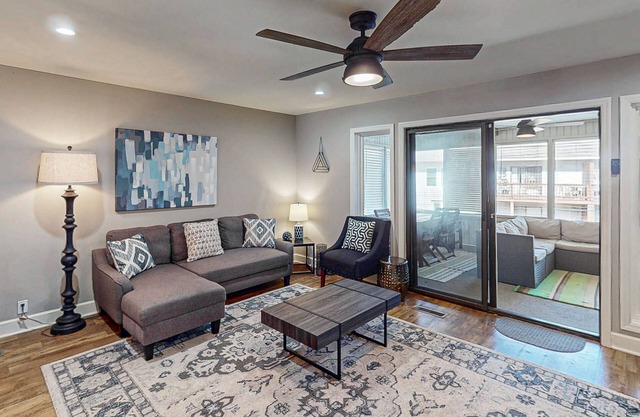 Cozy Townhouse with a Covered Deck, Smart TVs, and Golf Nearby