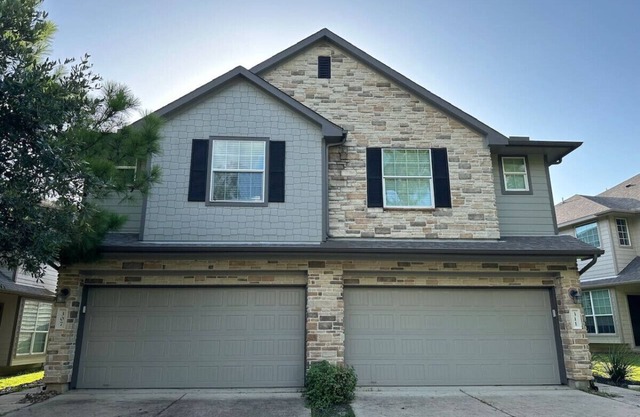 Cozy Townhome in The Woodlands - Sterling Ridge
