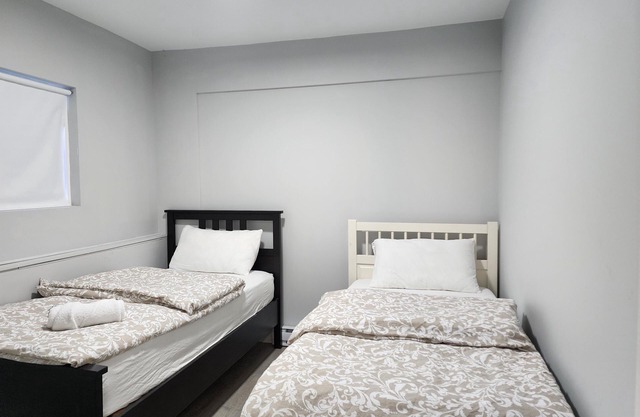 Cozy two bedroom appartment near skytrain station