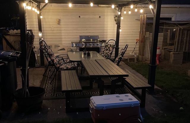 Cozy Two bedroom centrally located near stadium
