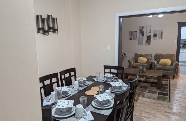 Cozy two-bedroom retreat in the heart of St. Boniface,