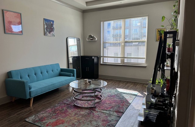 Cozy & unique home in the heart of Buckhead!