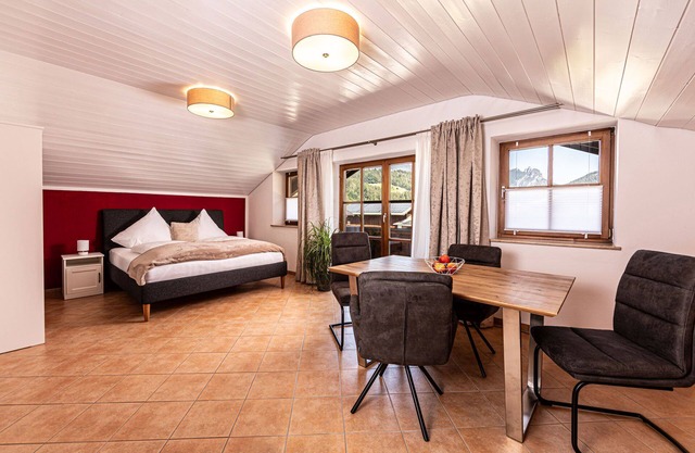 Gemütliche Ferienwohnung "Untersberger Kuschelnest" mit traumhaftem Bergblick
