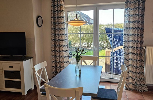Gemütliche Ferienwohnung in Hooksiel – Terrasse, WLAN, barrierefrei