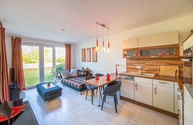 Gemütliche Ferienwohnung mit überdachter Terrasse, direkt am Strand