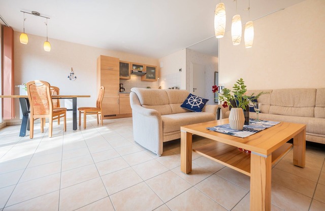 Gemütliche Ferienwohnung mit Südwestterrasse, direkte Strandlage