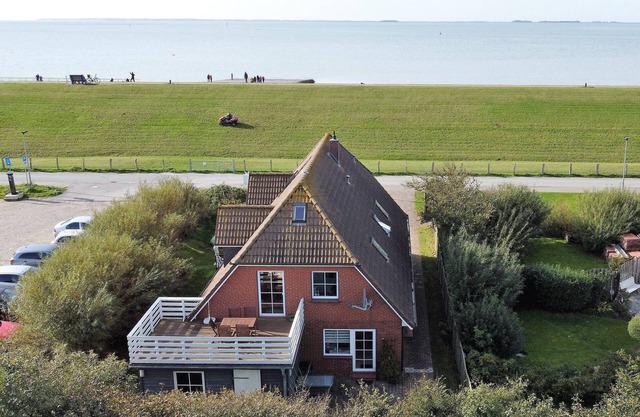 Gemütliche Ferienwohnung Godewind direkt am Badedeich