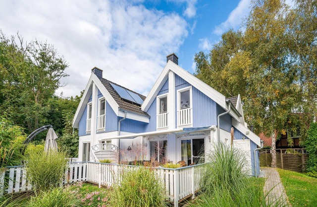 Gemütliches Ferienhaus mit finnischer Sauna und Terrasse, 500 m zum Strand