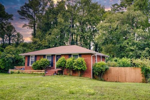 Cozy vacation house near Uptown Charlotte