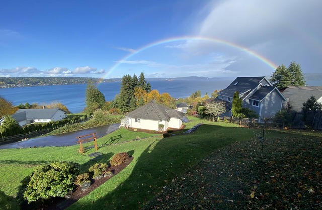 Cozy View Home in Southworth